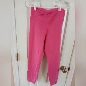 Old Navy Women's Pink Extra High Rice Leggings Go Dry Size M